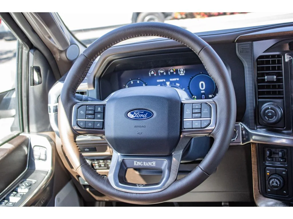 New 2026 Star White Metallic Tri-Coat Ford King Ranch image 46