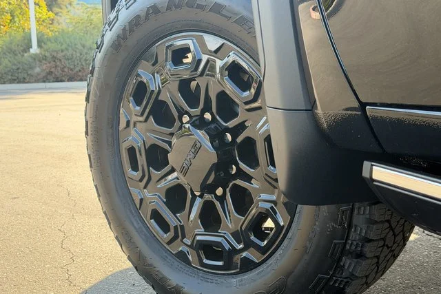 New 2026 Onyx Black GMC Denali Ultimate image 14