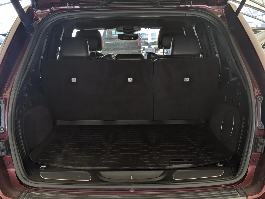Certified Used 2017 Red Jeep Trailhawk - - 4x4 - Power Sunroof - Uconnect 8.4 Nav - Quadra-Lift Air - 3.6L Pentastar V6 & More! image 30