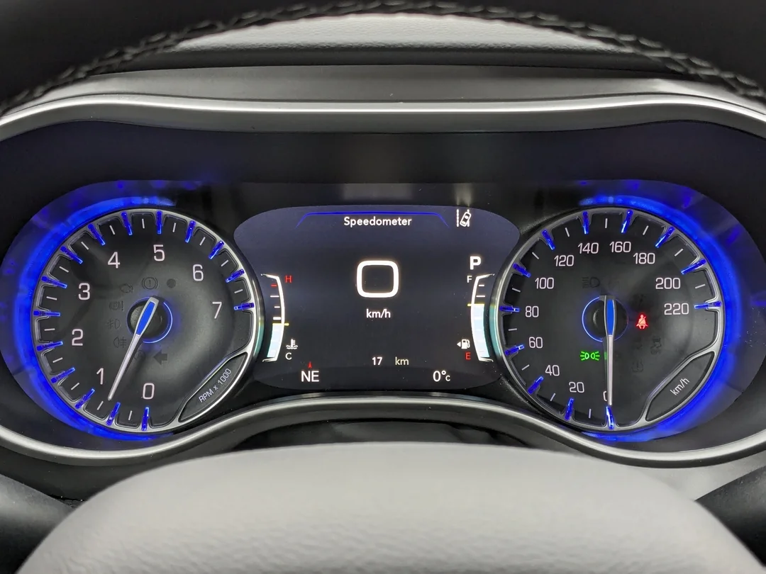 New 2026 Black Chrysler SXT - - FWD - Power Liftgate - Power Sliding Doors - Leather & More! image 19
