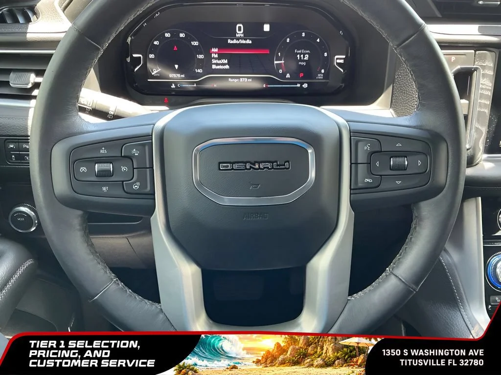 Used 2022 White Frost Tricoat GMC Denali image 39