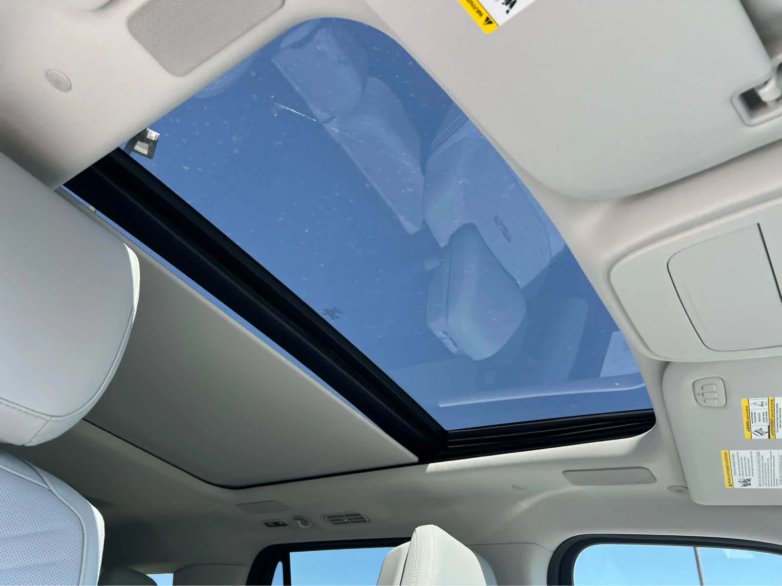 New 2026 Agate Black Metallic Ford MAX Platinum® image 21
