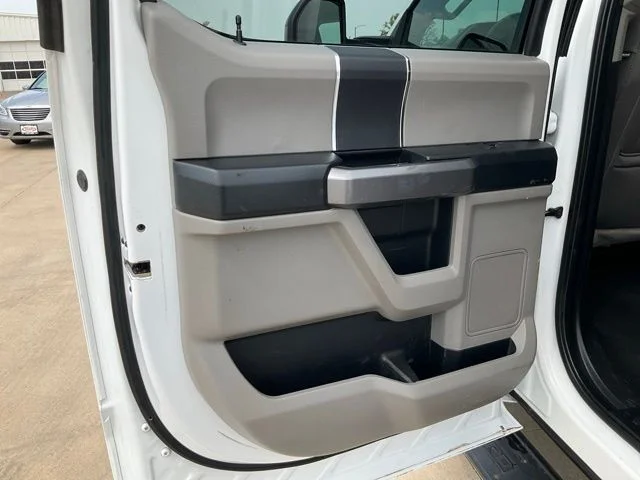 Used 2020 White Ford XLT image 25