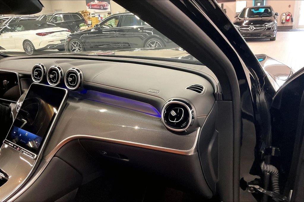 2025 Mercedes-Benz GLC Base - Photo 14
