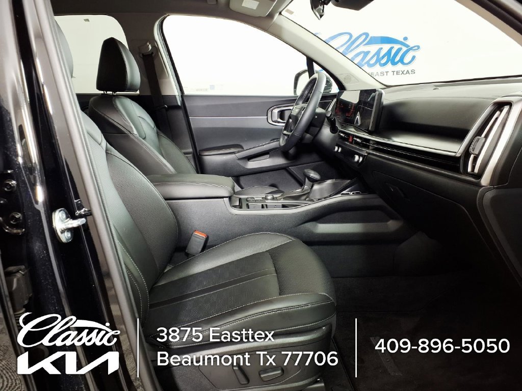 Used 2026 Black Kia EX image 12