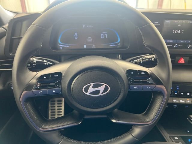 2025 Hyundai Elantra SEL - Photo 6