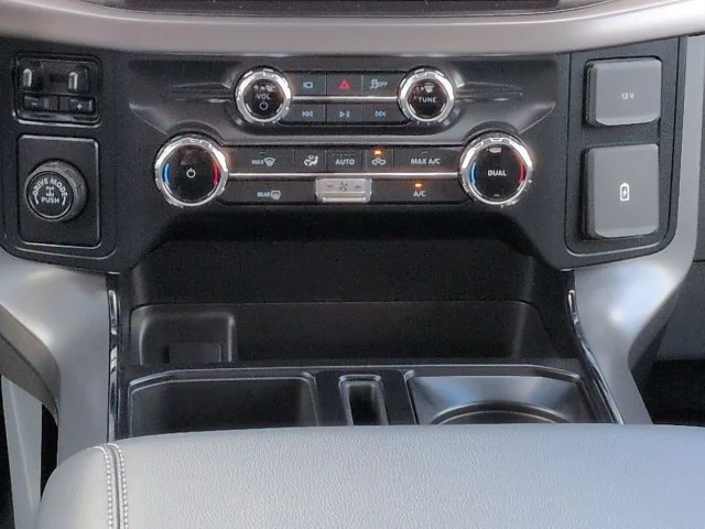 New 2026 Carbonized Gray Metallic Ford XLT image 19