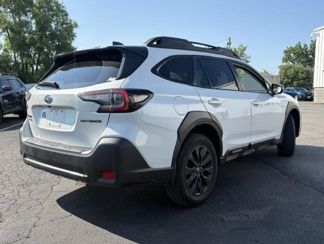 Used 2024 Crystal White Pearl Subaru Onyx Edition image 5