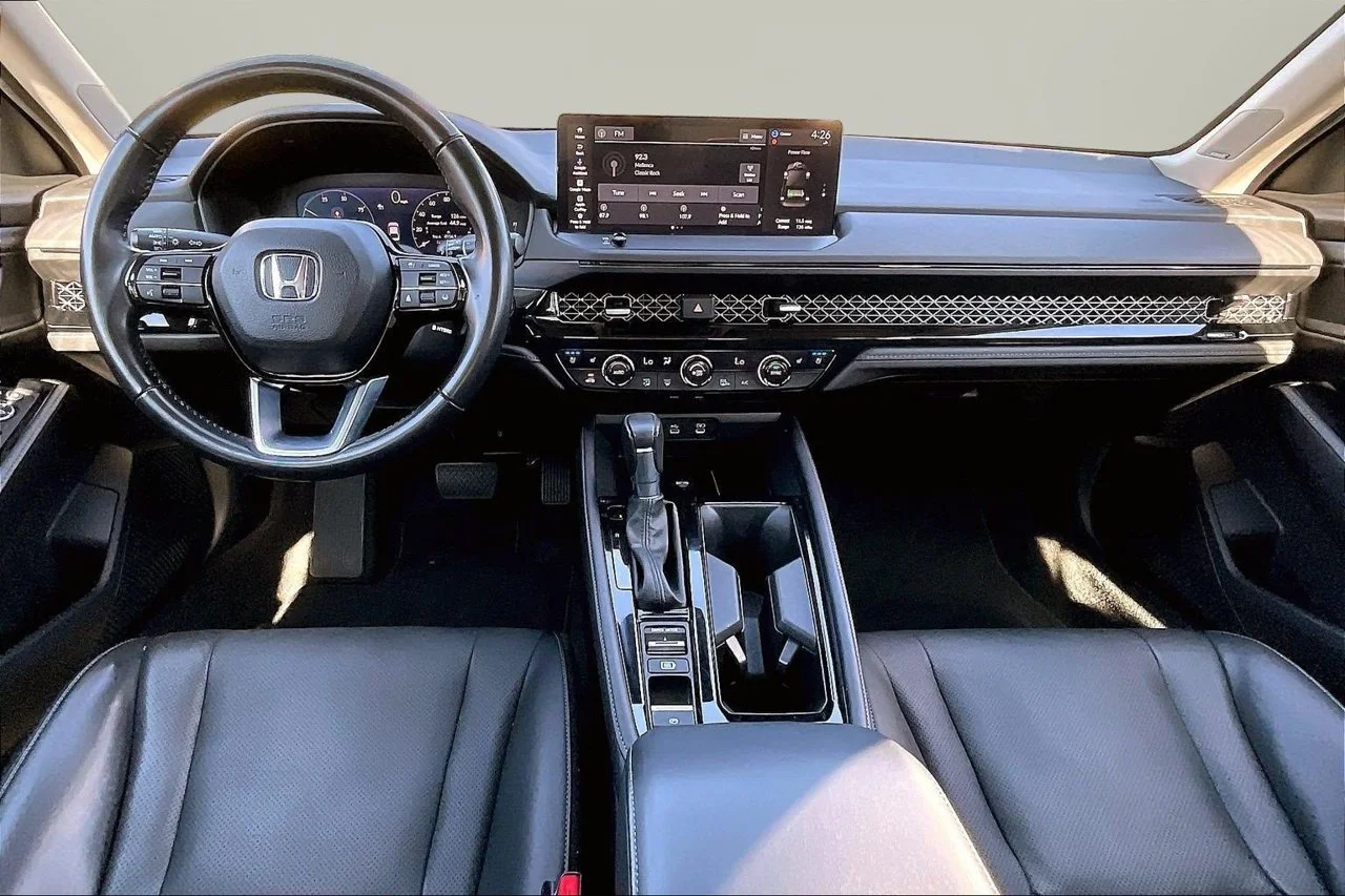 Certified Used 2023  Honda Touring image 15