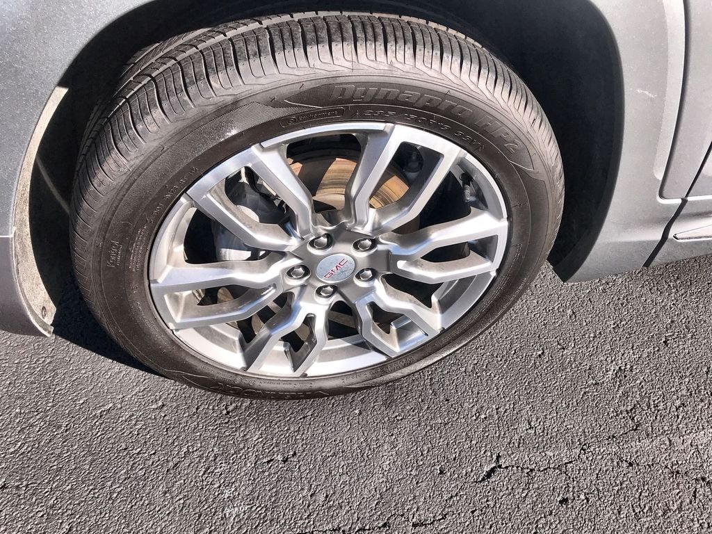 Used 2023 Silver GMC Denali image 10