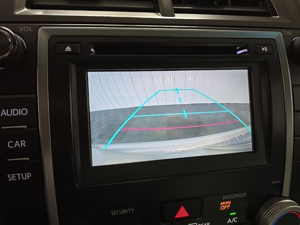 Used 2014 Silver Toyota LE image 26