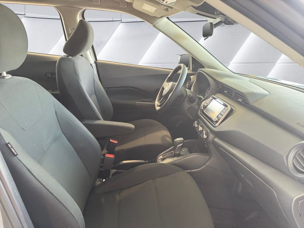 Used 2025 Gray Nissan S image 13