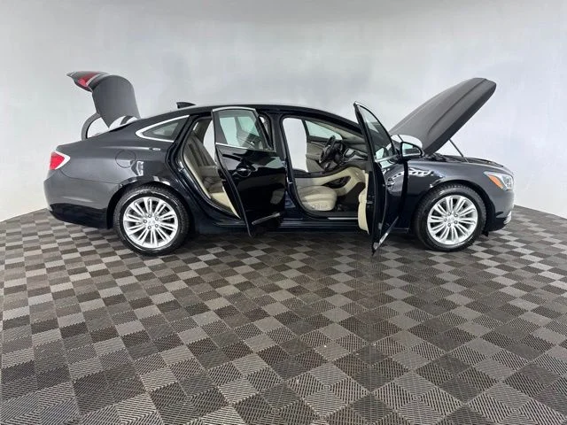Used 2019 Black Buick Essence image 16