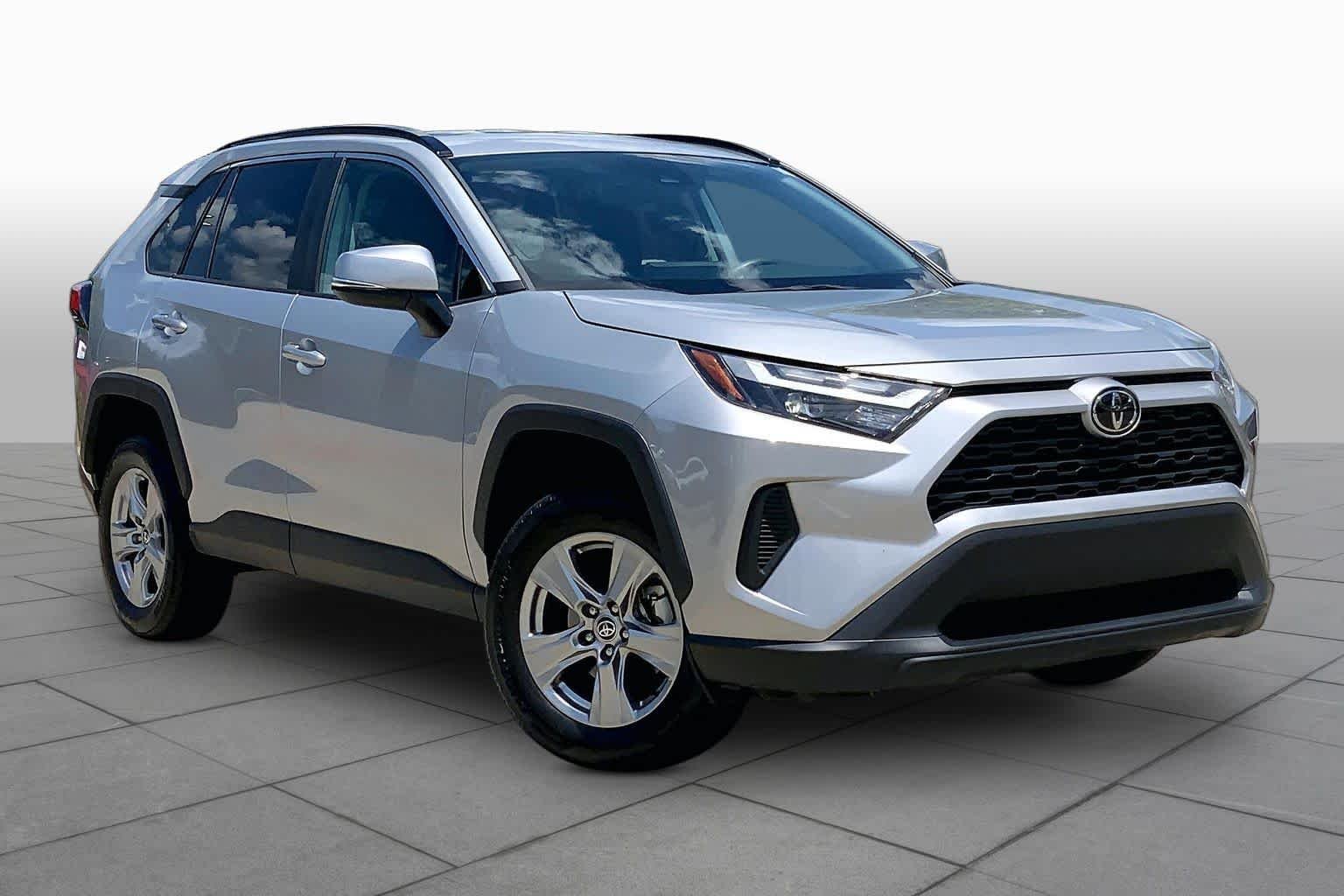 Used 2024 Silver Sky Metallic Toyota XLE image 3