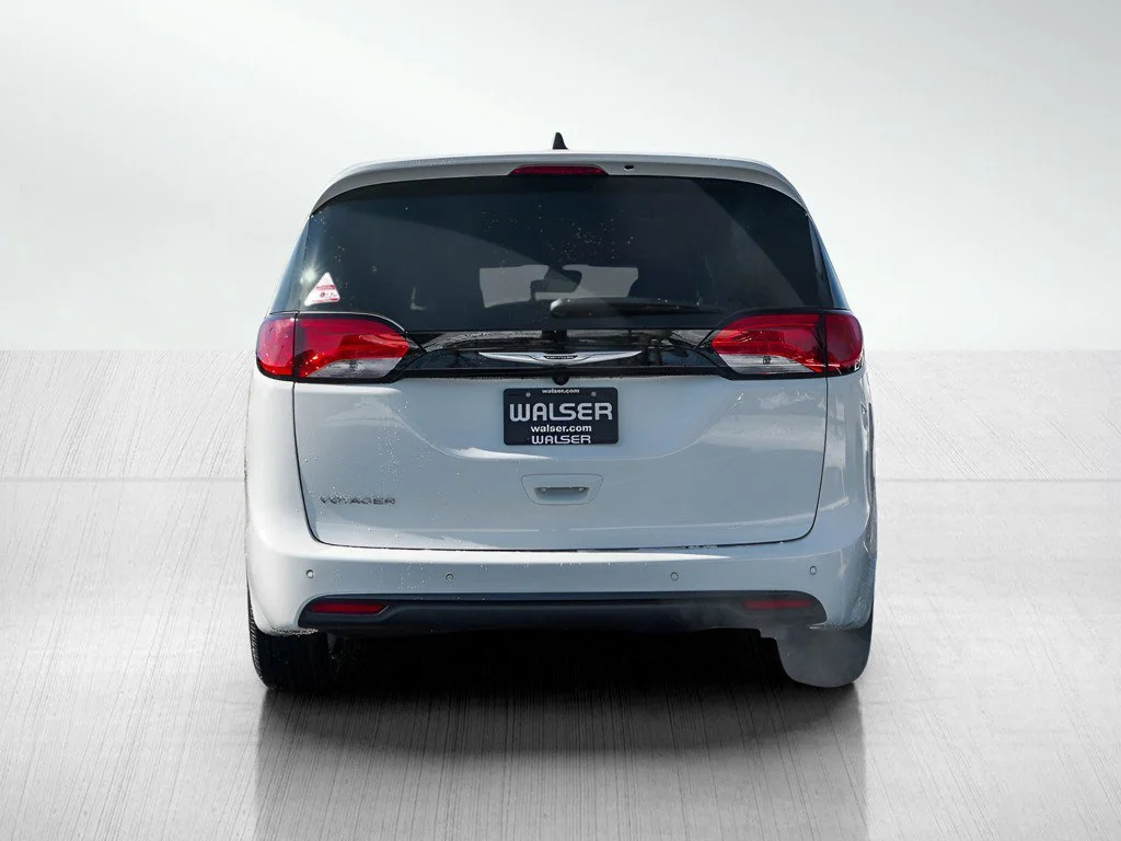 New 2026 Bright White Clearcoat Chrysler LX image 5