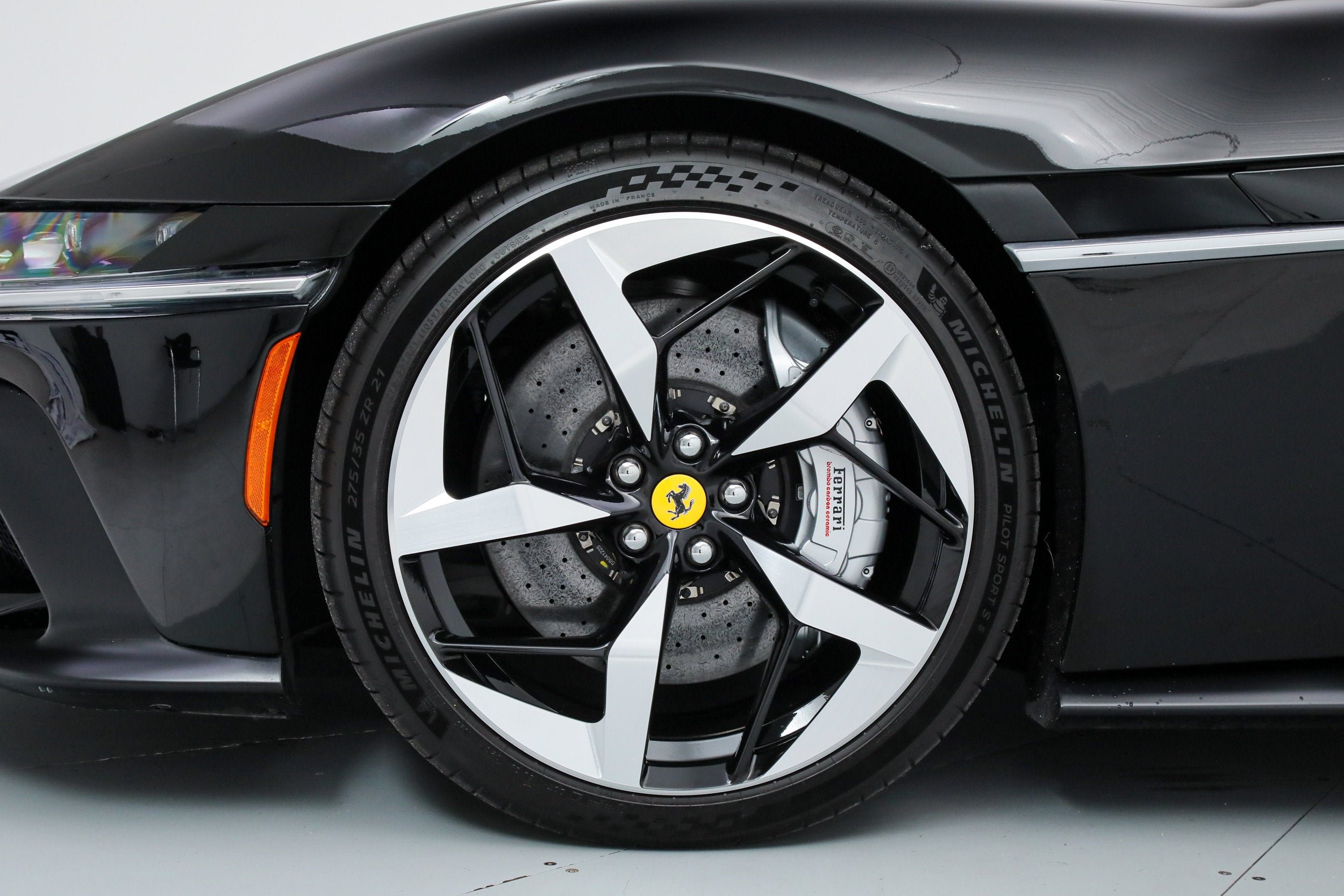 Certified Used 2025 Nero Ferrari  image 44