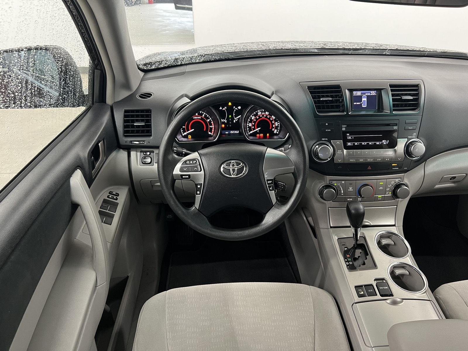 Used 2011 Sizzling Crimson Mica Toyota Base image 26