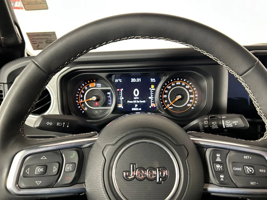 Used 2025 Red Jeep Sahara image 13