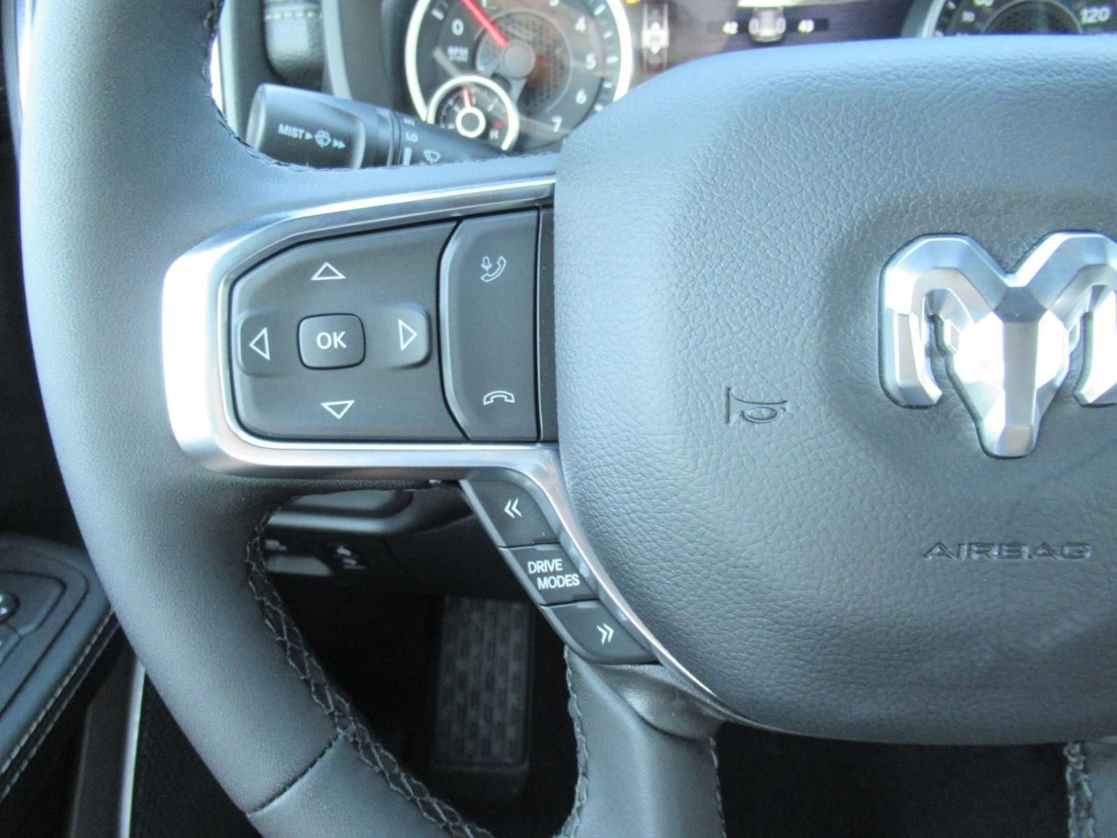 New 2026 Molten Red Pearl-Coat Exterior Paint RAM Laramie image 26