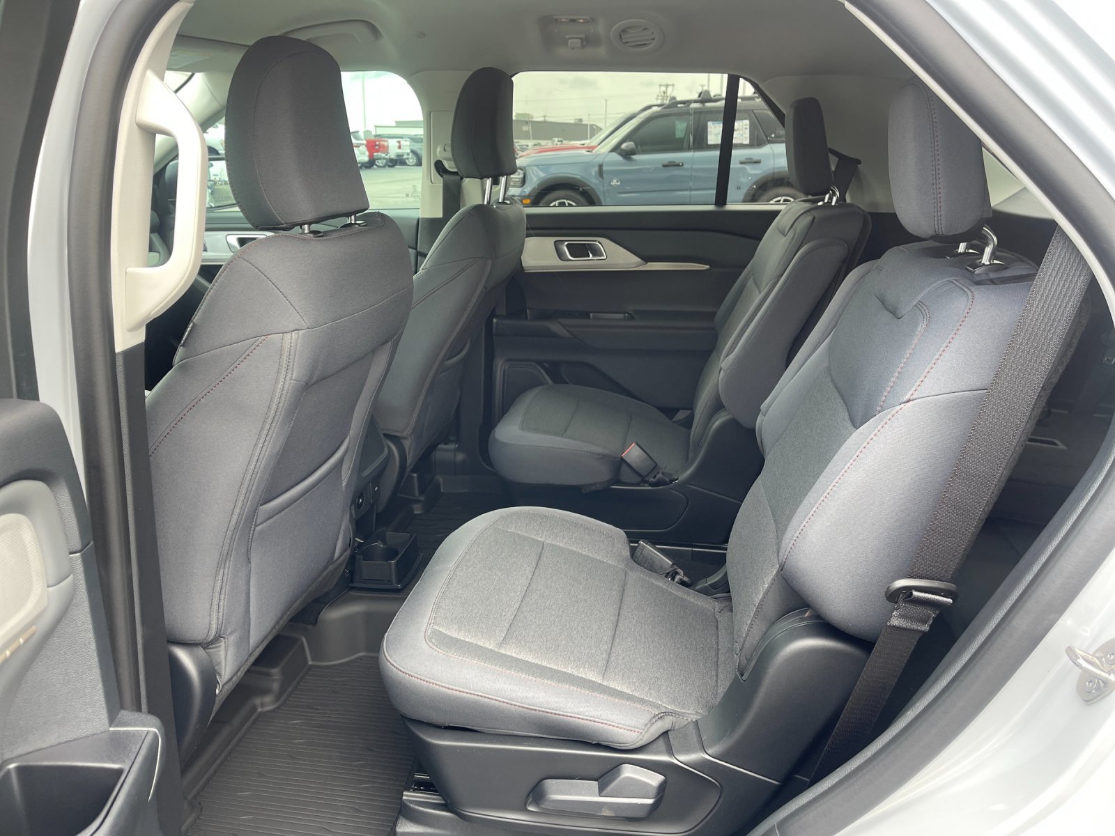 New 2026 Space White Metallic Ford Active image 13
