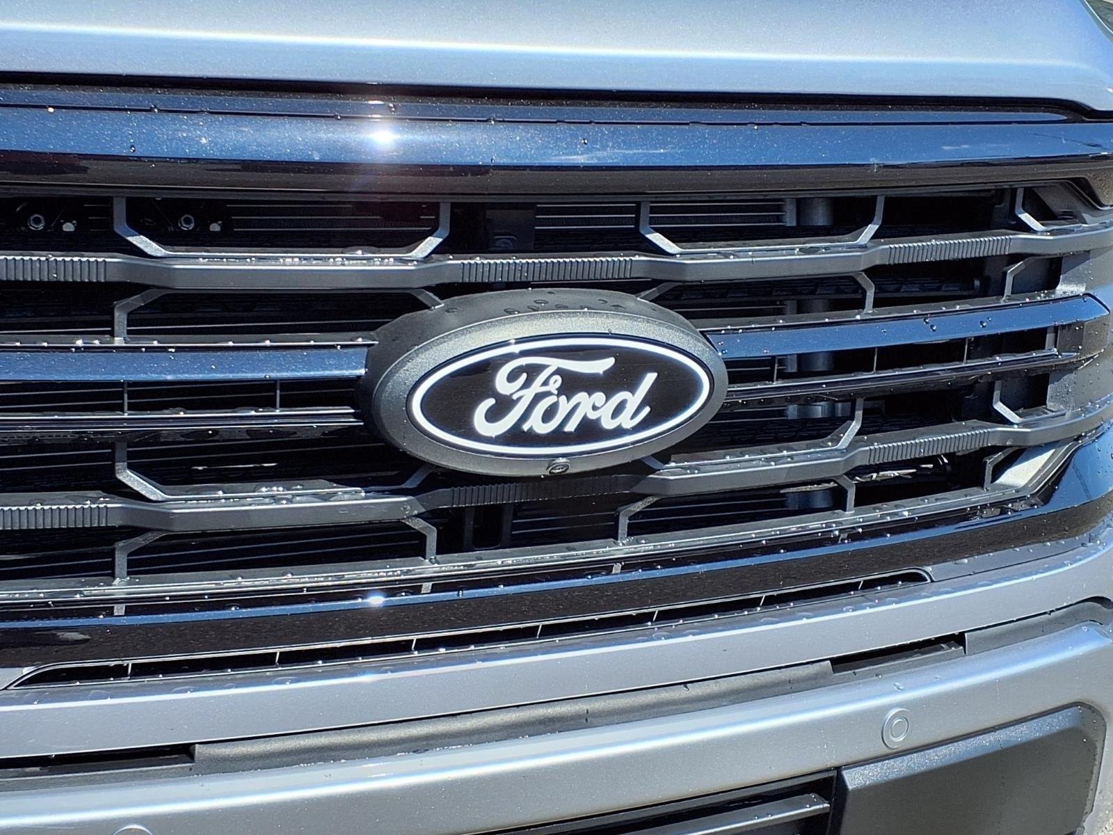 New 2026 Iconic Silver Metallic Ford XLT image 13