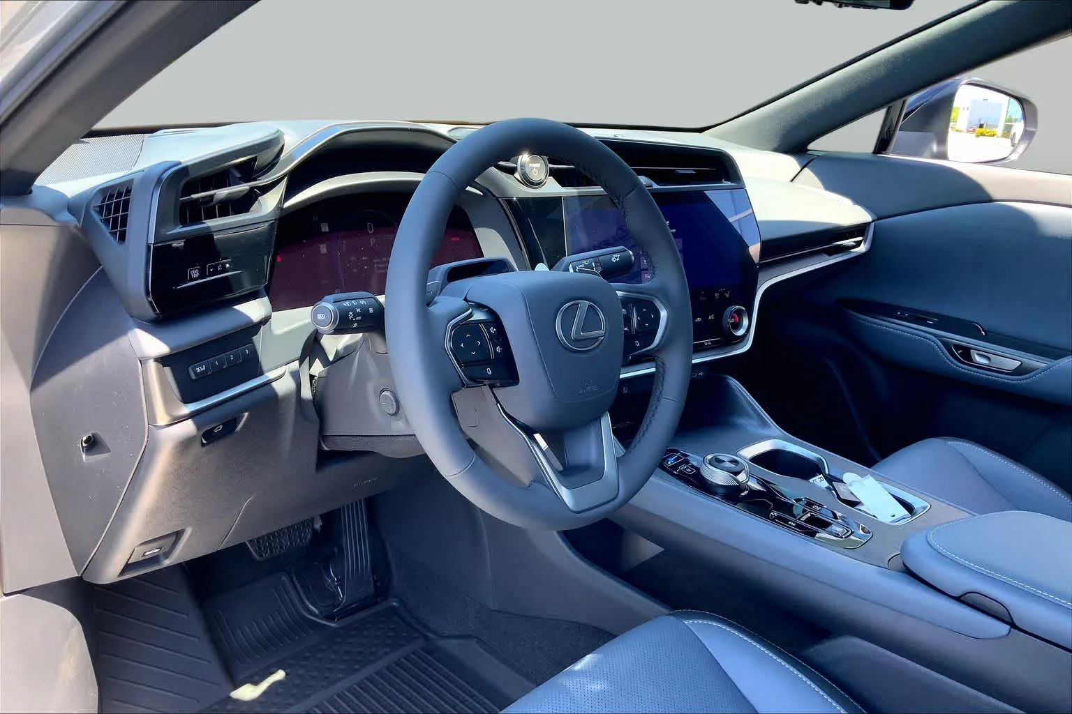 New 2026 Iridium Lexus Premium image 8