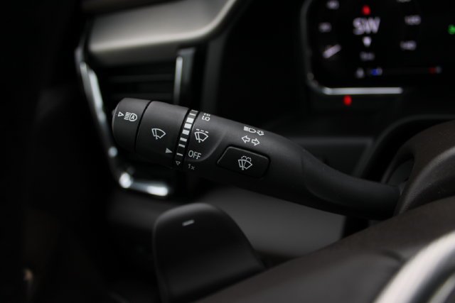 2026 GMC Sierra 1500 Denali - Photo 9