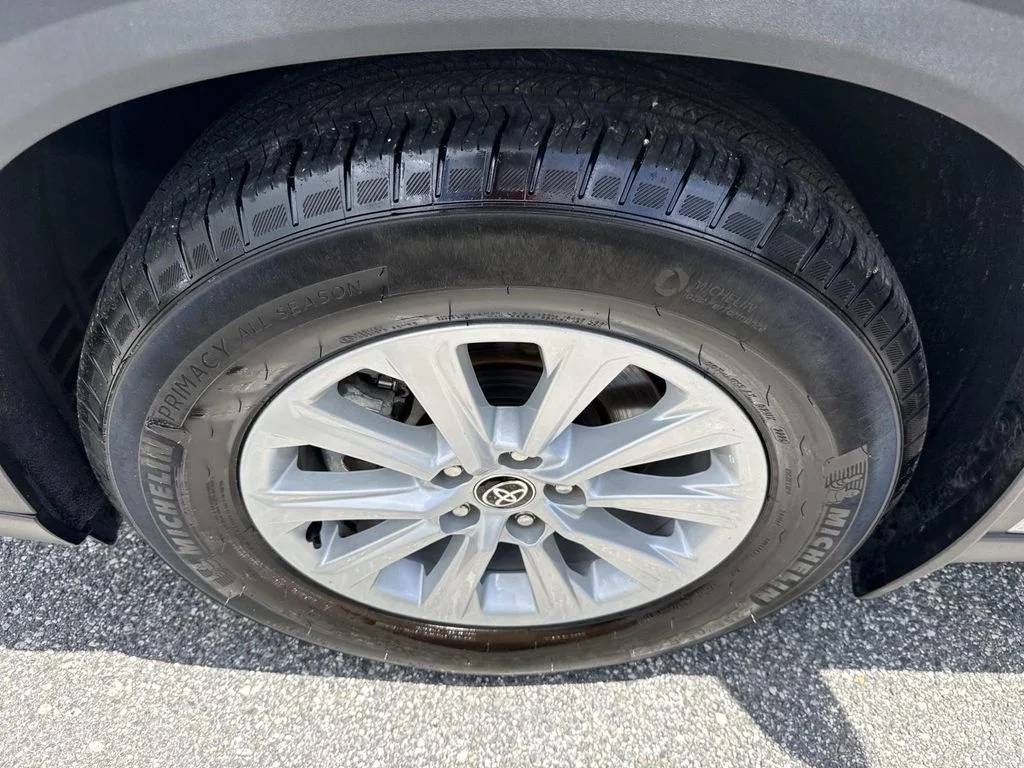 Used 2025 Silver Toyota XLE image 11