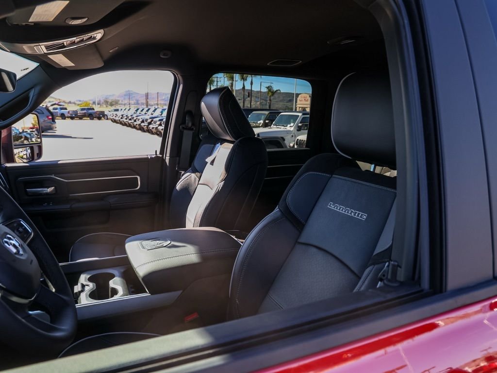 New 2026 Molten Red Pearl-Coat Exterior Paint RAM Laramie image 14