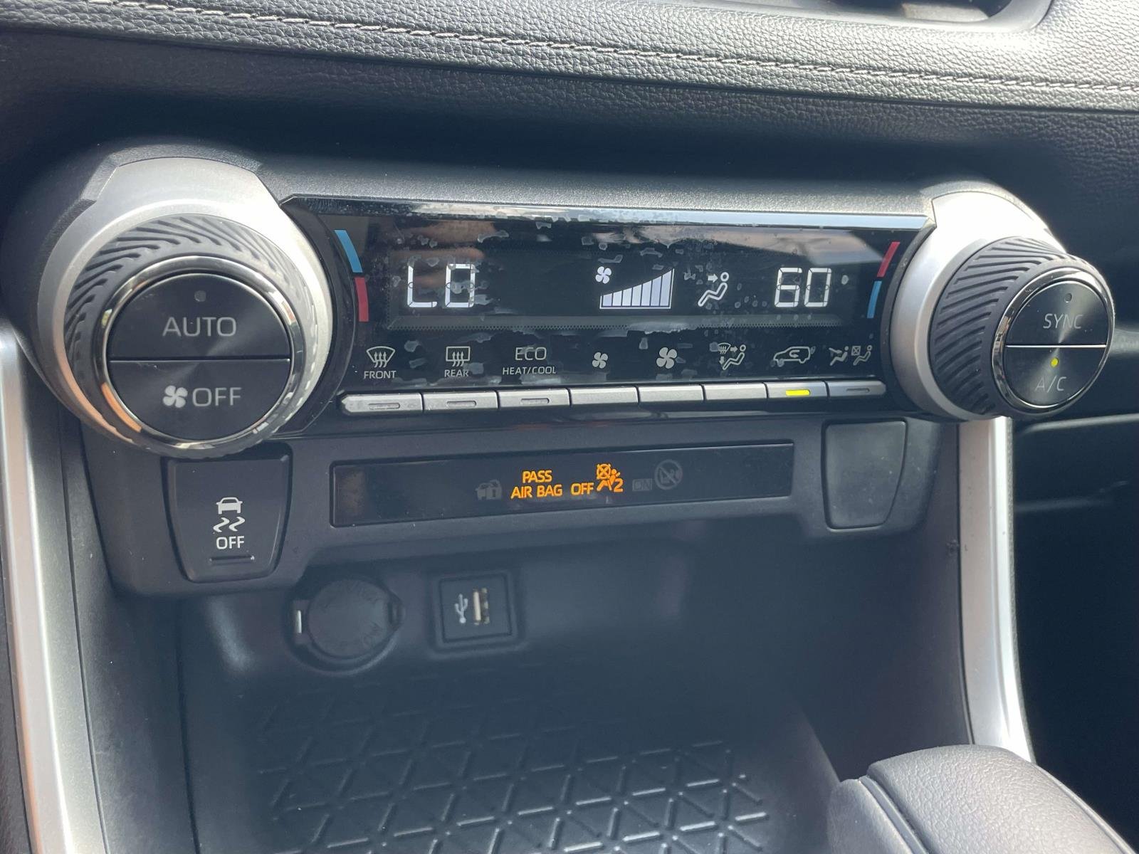 Used 2025 Magnetic Gray Metallic Toyota Hybrid XLE image 18