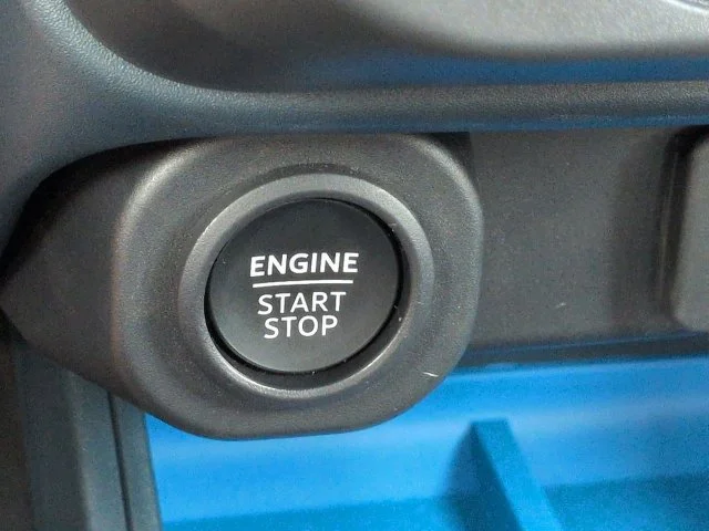 New 2026 Space White Metallic Ford XLT image 26