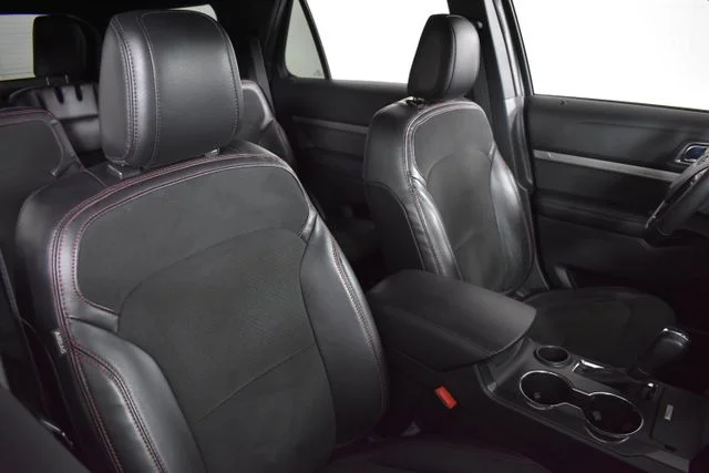 Used 2019 Gray Ford XLT image 17