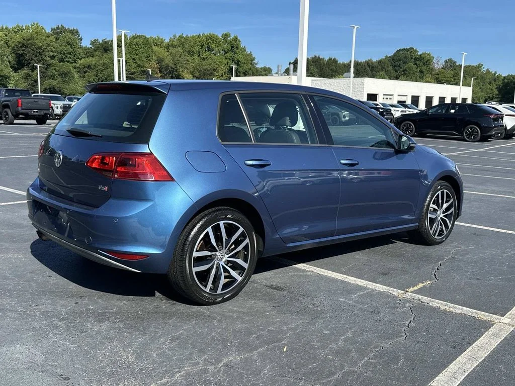 Used 2015  Volkswagen TSI SE 4-Door image 7