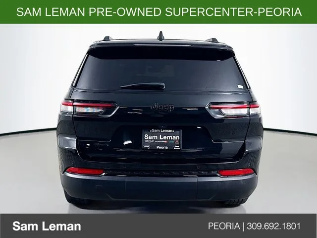 Used 2023 Black Jeep Altitude image 6