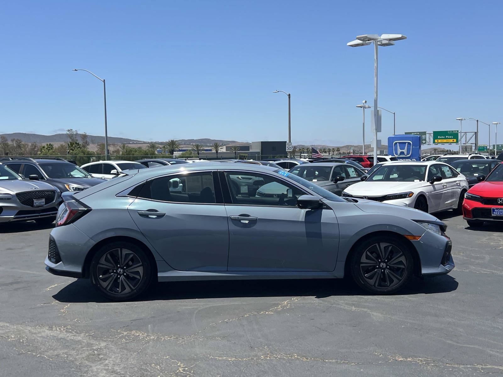 2018 Honda Civic Hatchback EX - Photo 25