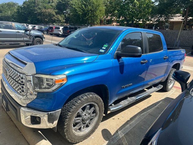Pre-Owned 2018 Toyota Tundra SR5 RWD 4D CrewMax