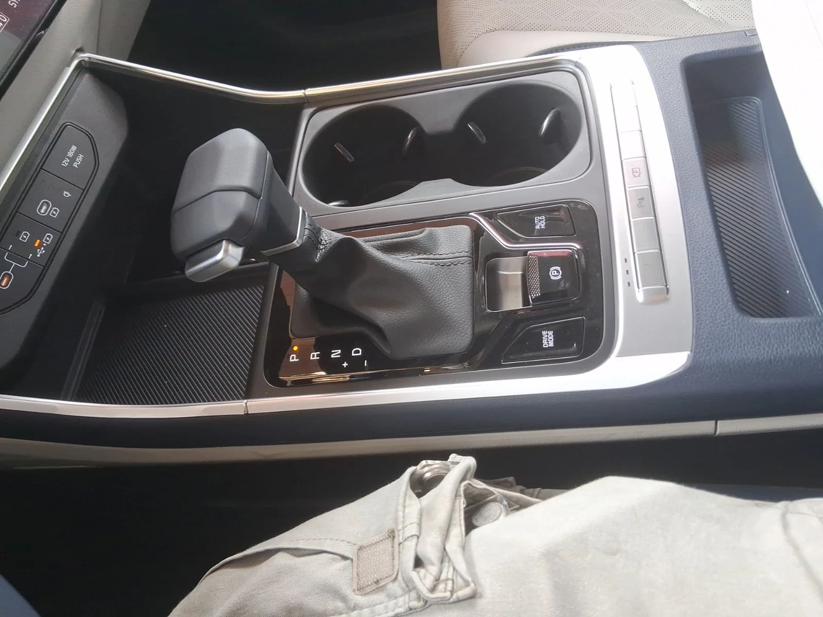 New 2026 White Kia EX image 16