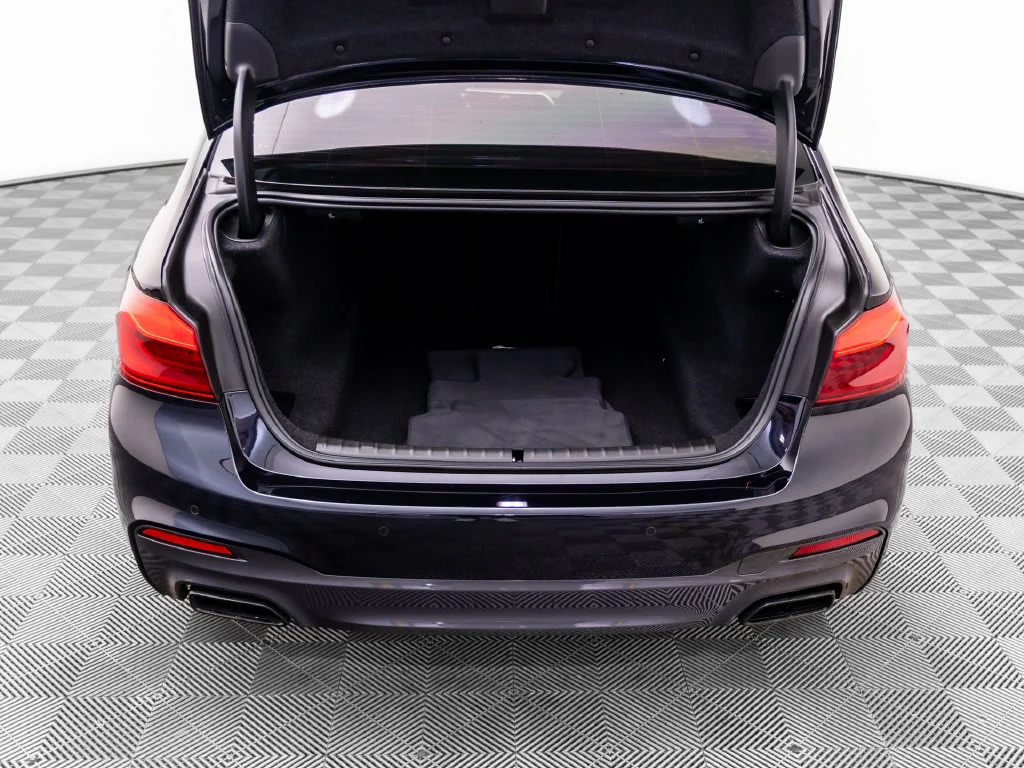 Used 2018 Black BMW M550i xDrive image 32