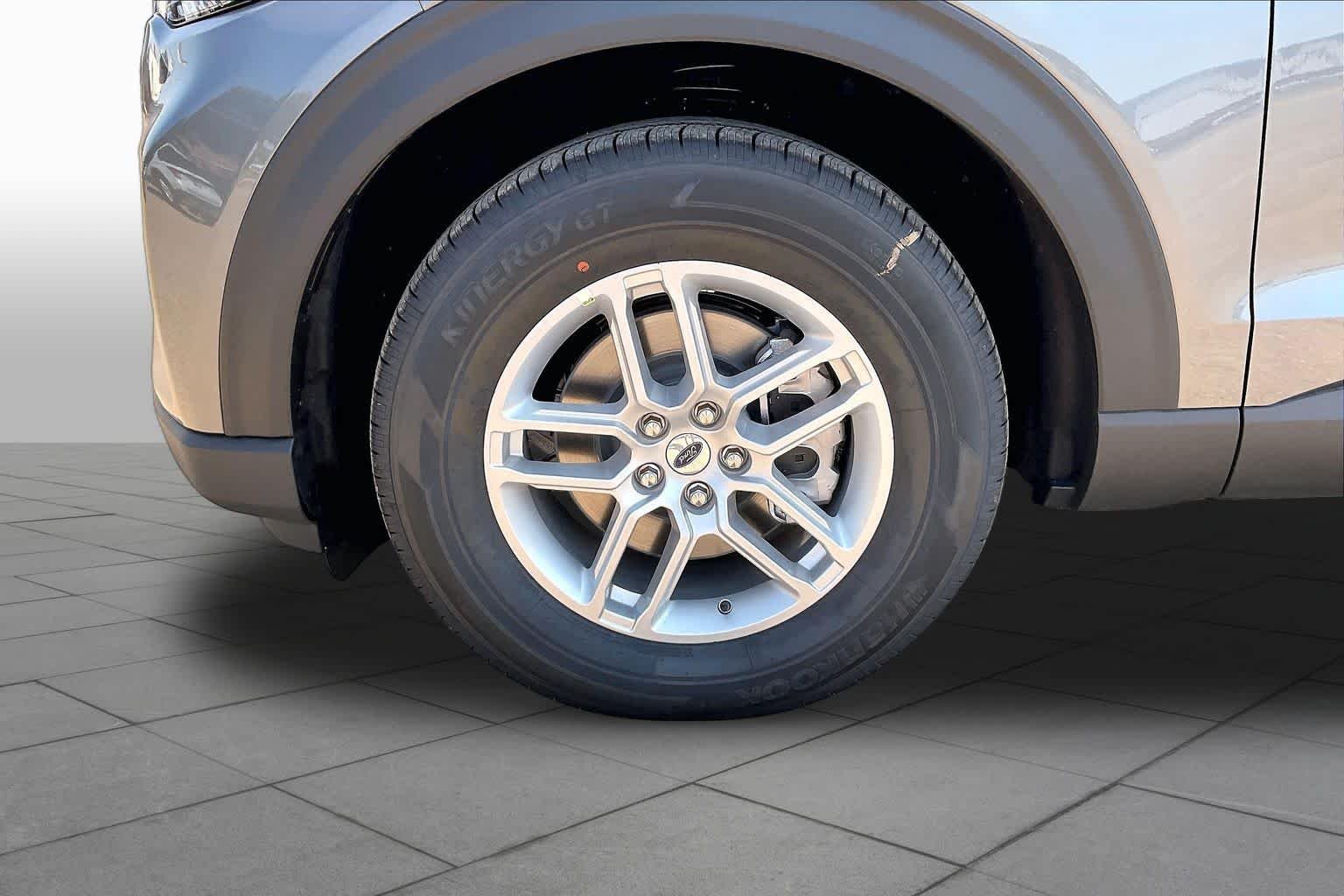 New 2026 Carbonized Gray Metallic Ford Active image 11