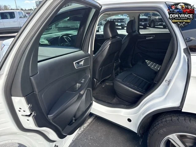 Used 2024 White Ford SEL image 24