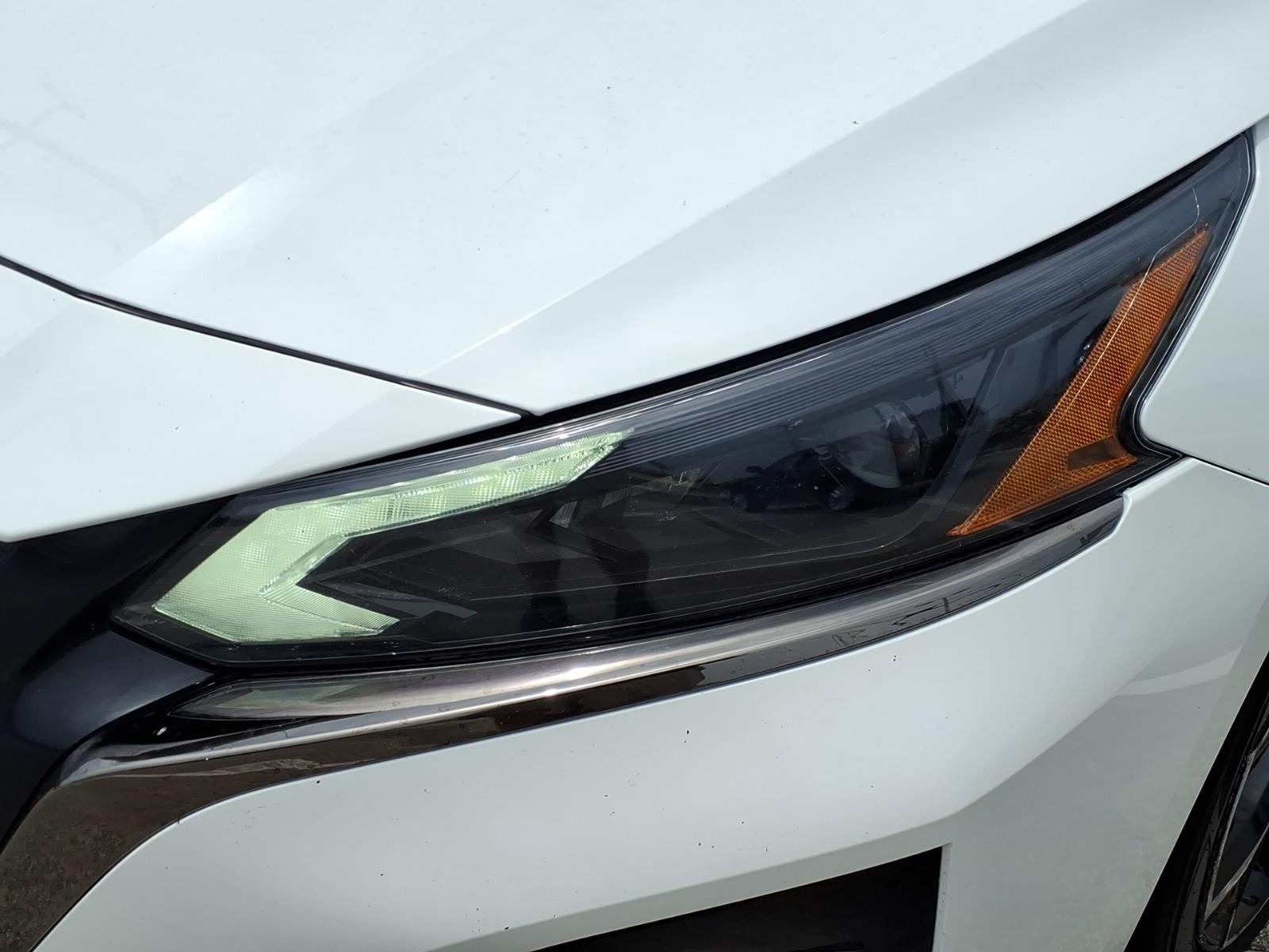 2023 Nissan Altima 2.5 SR White at G Motors