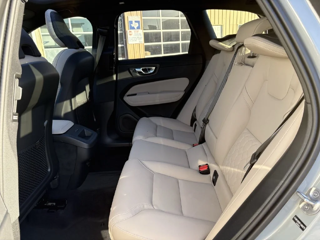 New 2026 Vapour Grey Volvo Plus image 25