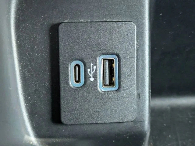 Certified Used 2024 Avalanche Ford XLT image 22