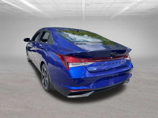 Used 2023 Blue Hyundai SEL image 9