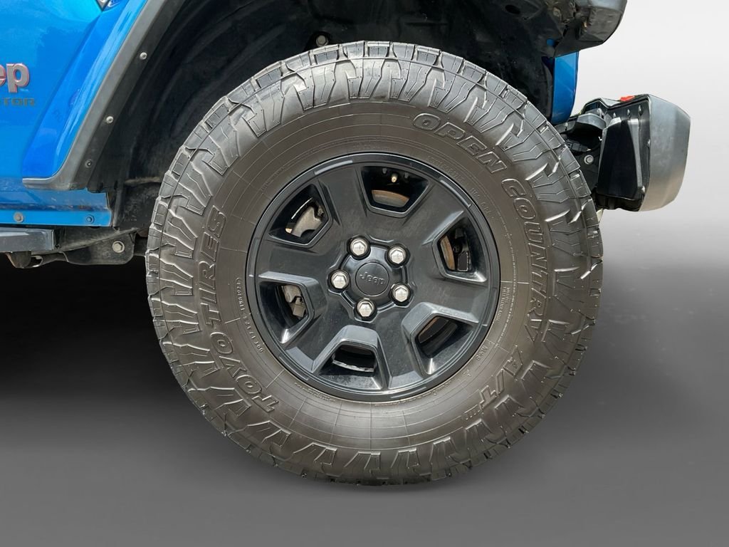 Used 2022 Blue Jeep Mojave image 16