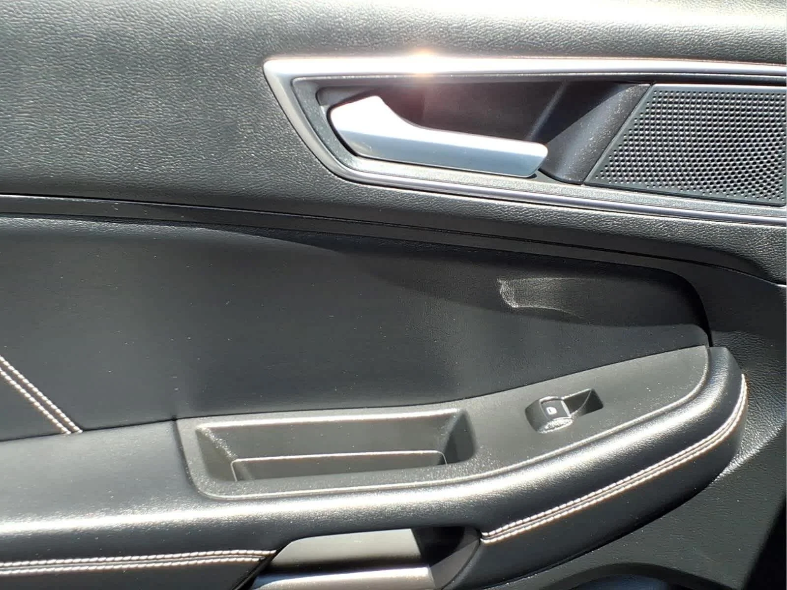 Used 2024 Agate Black Ford ST image 28