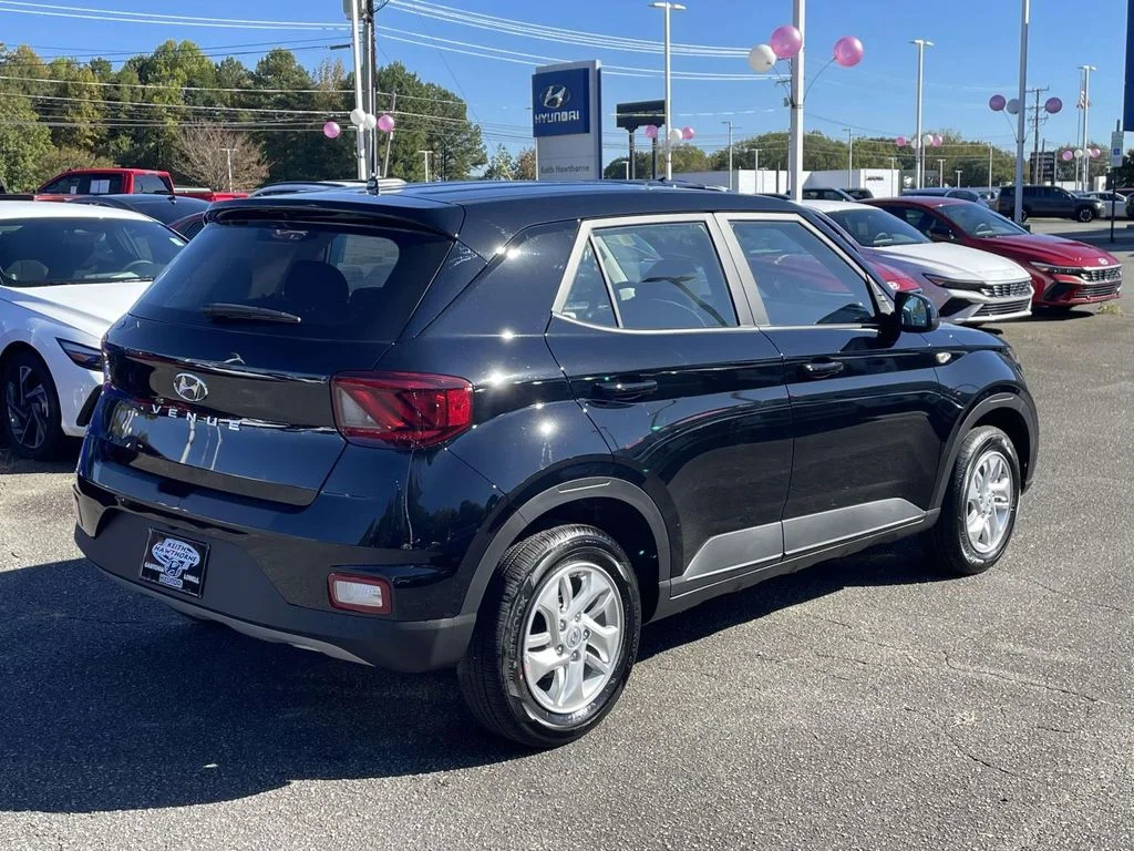 New 2026 Black Hyundai SE image 7