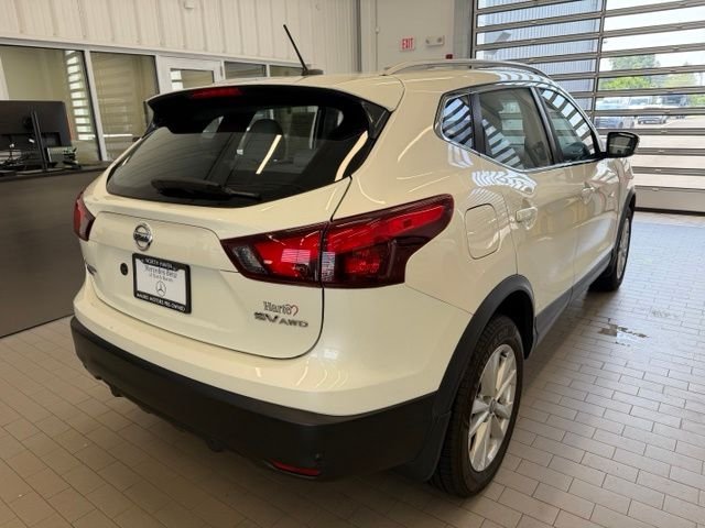 Used 2019 White Nissan SV image 3