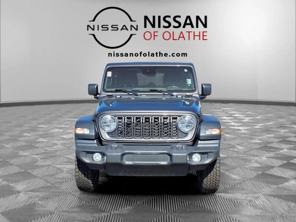 Used 2024 Gray Jeep Sport S image 30