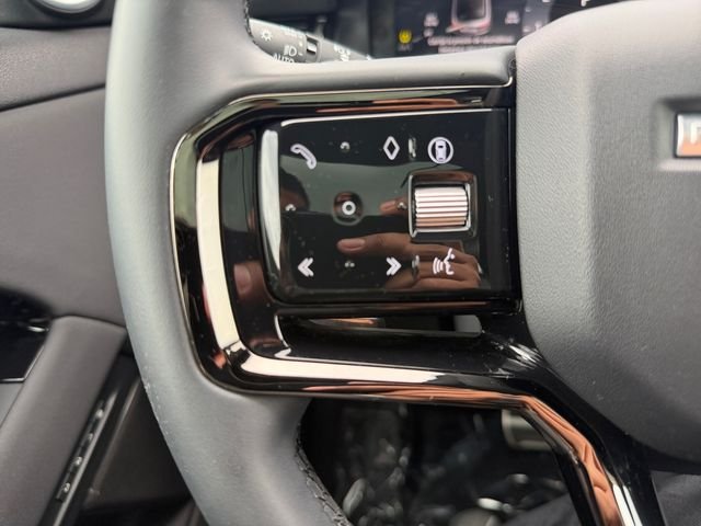Certified Used 2024 Fuji White Land Rover Dynamic image 22